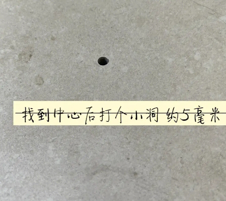 郫县瓷砖空鼓维修公司专业解答在瓷砖铺贴过程中，如果砂料搅拌不均匀，将会带来以下问题